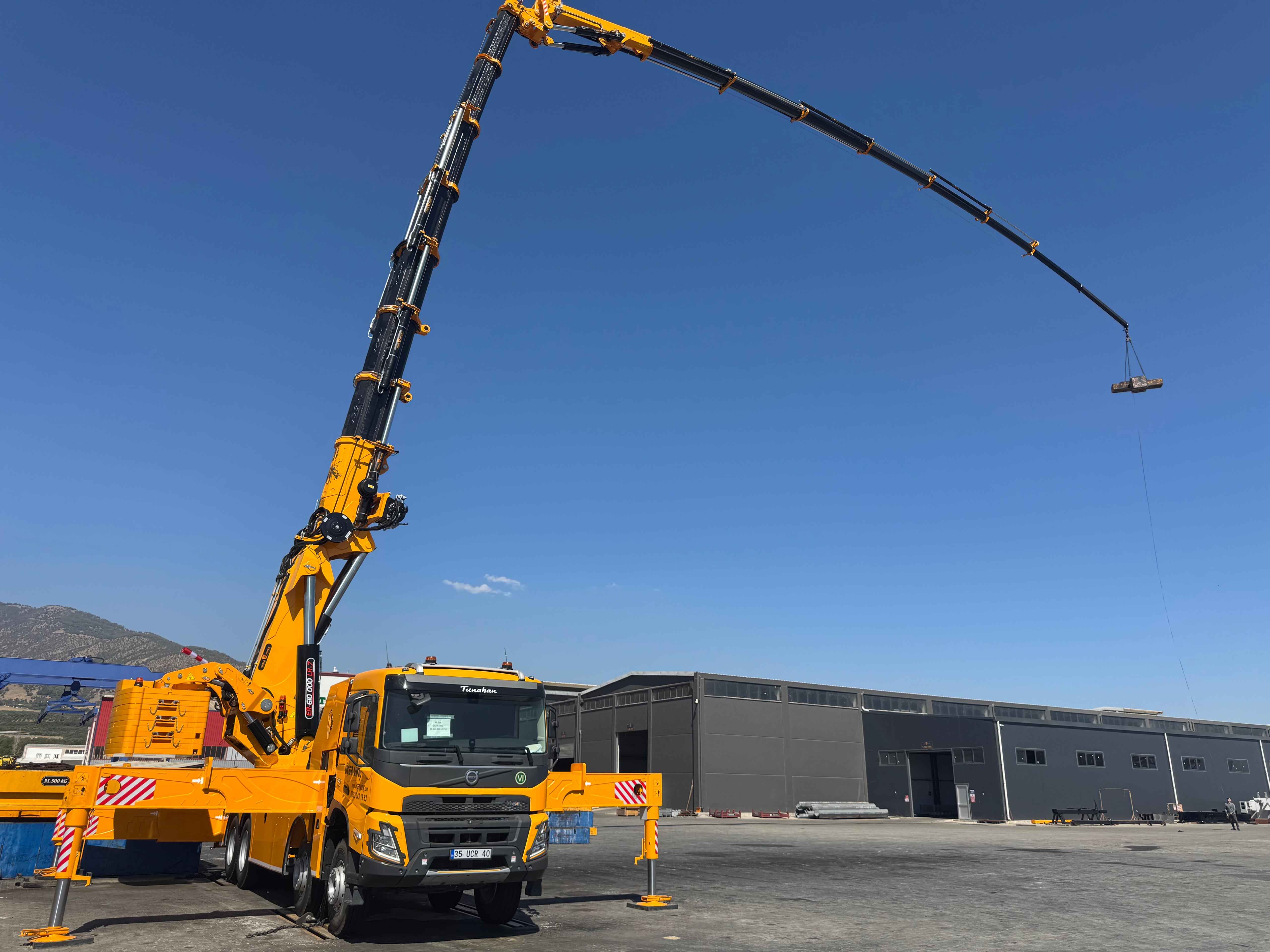 200 Tonluk hiup vinç