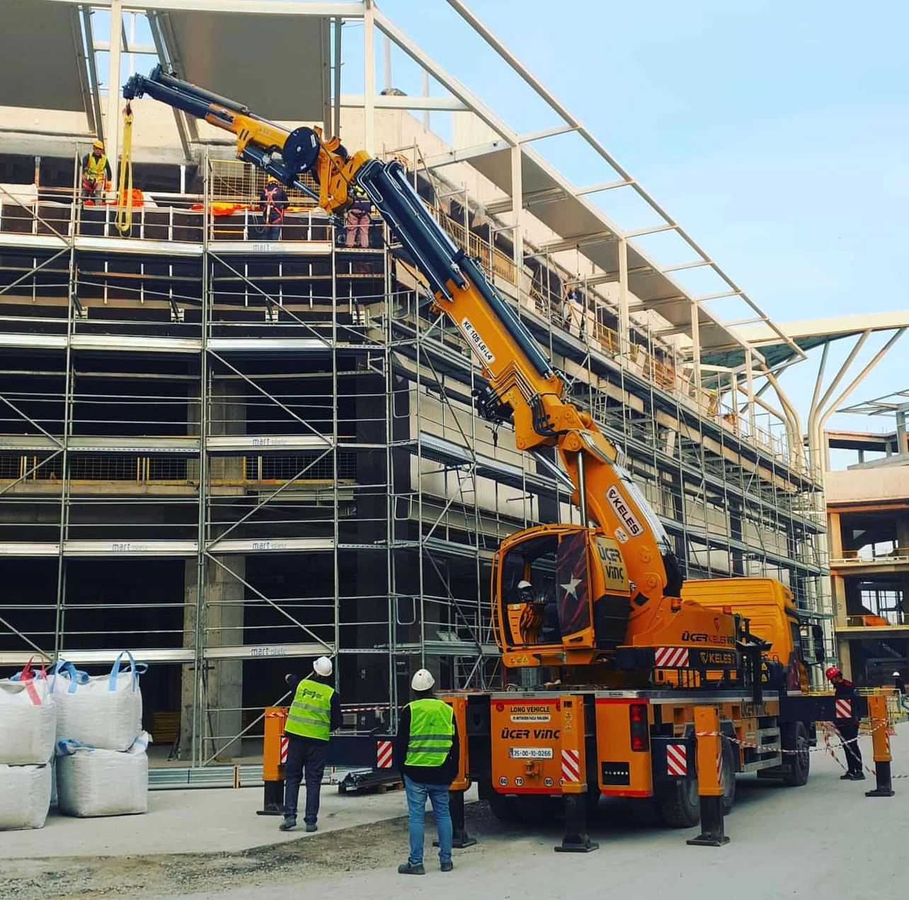 Üçer vinç istinye park projesi tamamlandı